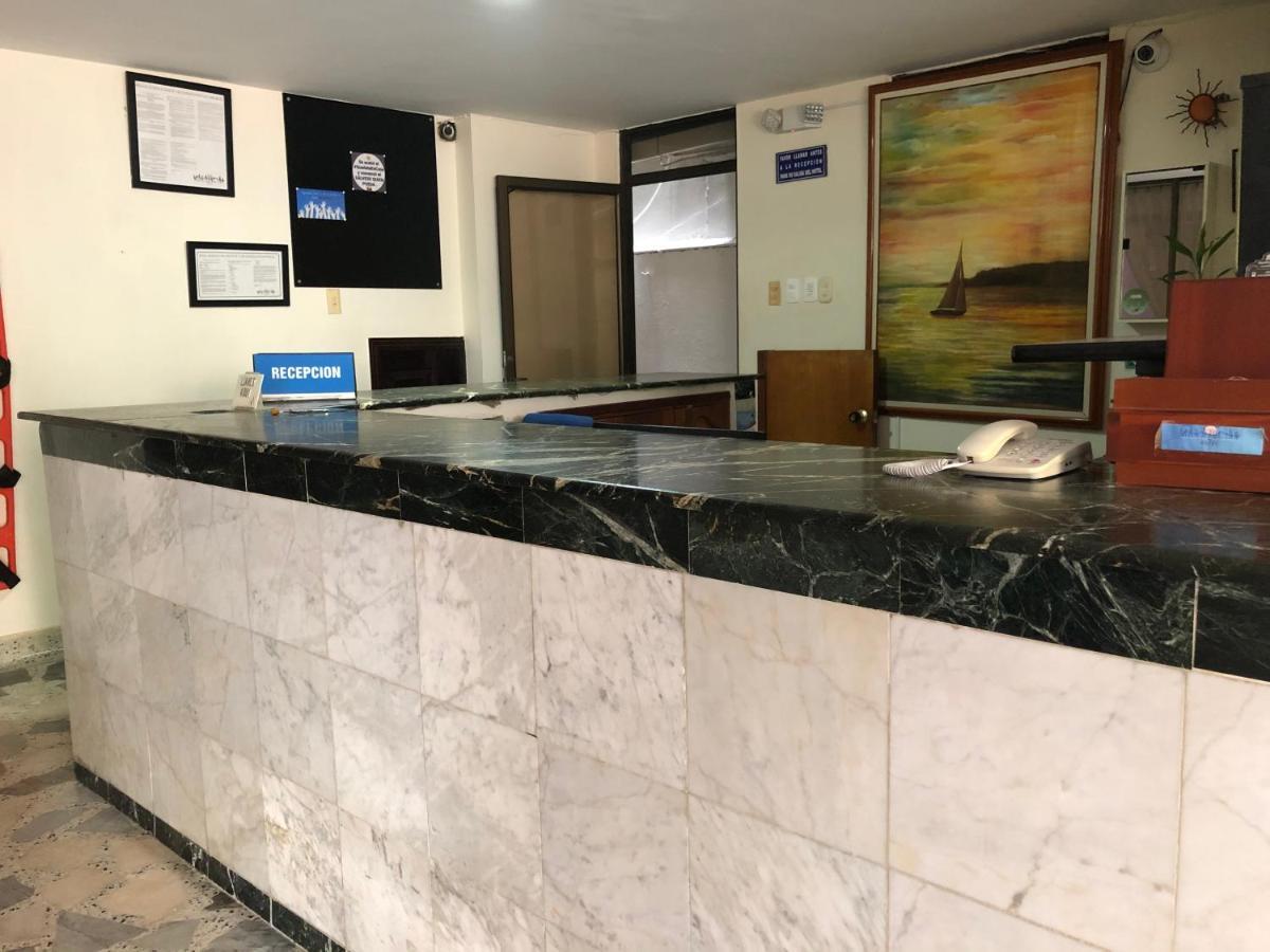 Hotel Mar Azul Inn 산타마르타 외부 사진